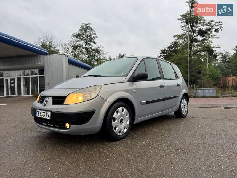Минивэн Renault Scenic 2004 в 