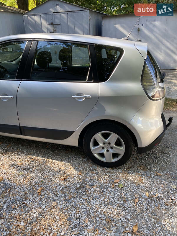 Универсал Renault Scenic 2012 в Днепре