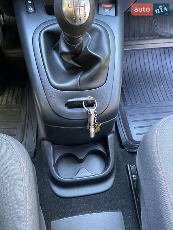 Универсал Renault Scenic 2012 в Днепре