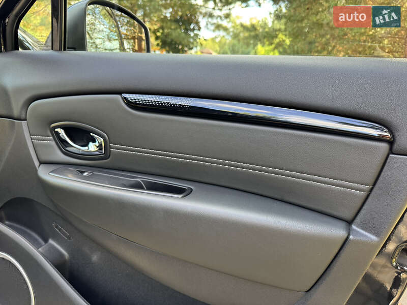 Минивэн Renault Scenic 2013 в Дрогобыче