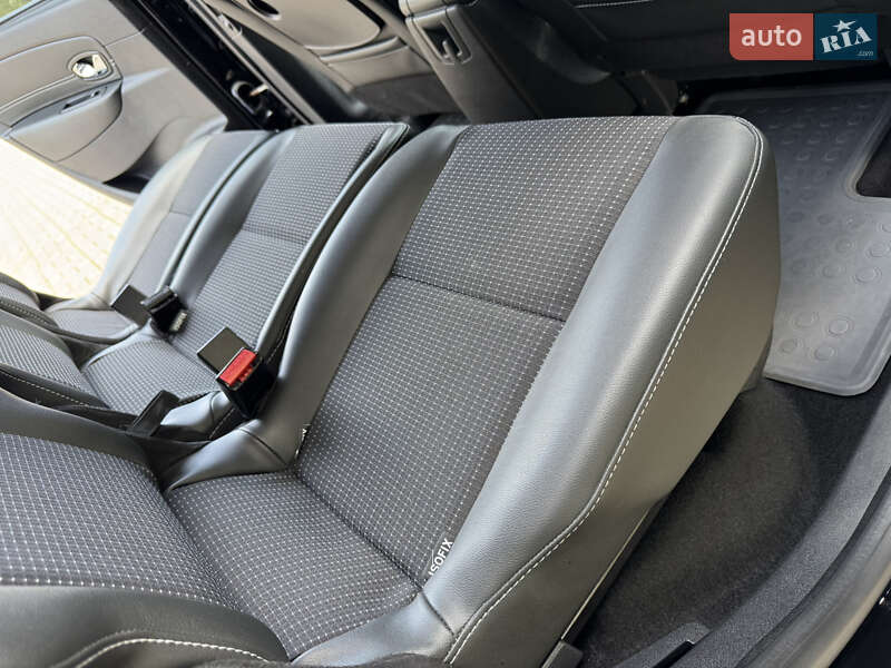 Минивэн Renault Scenic 2013 в Дрогобыче
