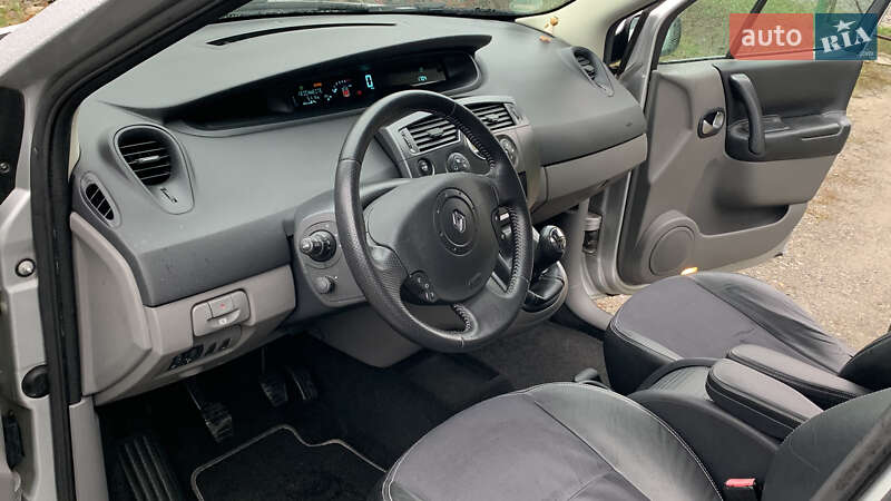Минивэн Renault Scenic 2006 в Виннице