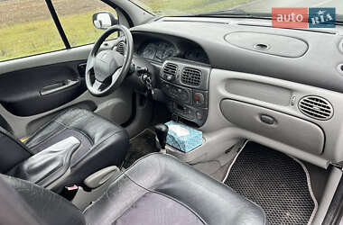 Минивэн Renault Scenic 2001 в 