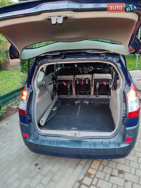 Мінівен Renault Scenic 2006 в Луцьку