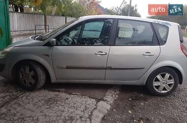 Минивэн Renault Scenic 2004 в 
