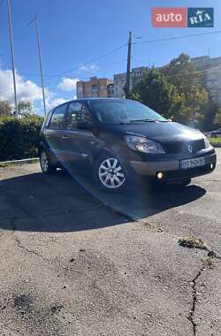Минивэн Renault Scenic 2004 в 