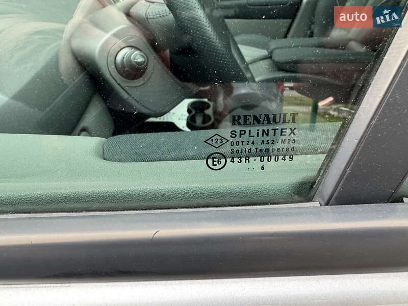 Минивэн Renault Scenic 2006 в Сумах