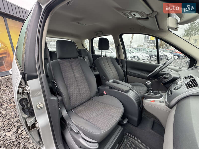 Минивэн Renault Scenic 2008 в Стрые