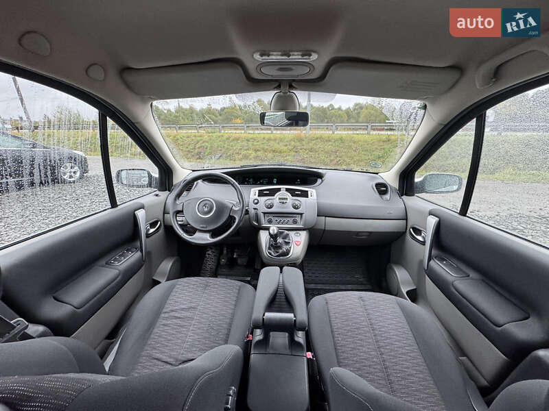 Минивэн Renault Scenic 2008 в Стрые