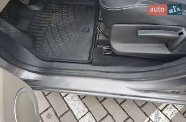 Минивэн Renault Scenic 2010 в 