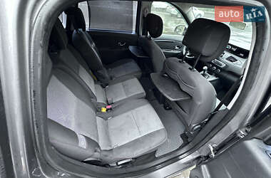 Минивэн Renault Scenic 2012 в 