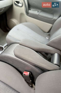 Минивэн Renault Scenic 2007 в 