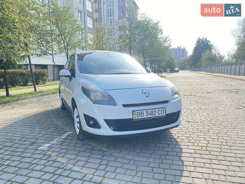 Минивэн Renault Scenic 2010 в Ивано-Франковске