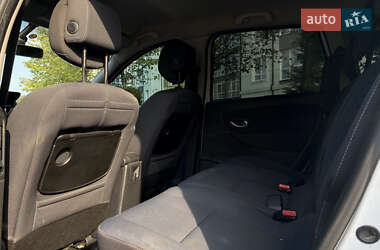 Минивэн Renault Scenic 2010 в 