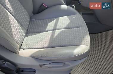 Минивэн Renault Scenic 2006 в  фото 17 Минивэн Renault Scenic 2006 в