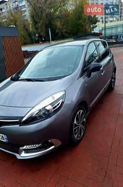 Минивэн Renault Scenic 2014 в 