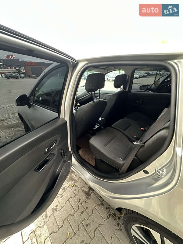 Минивэн Renault Scenic 2012 в Хмельницком