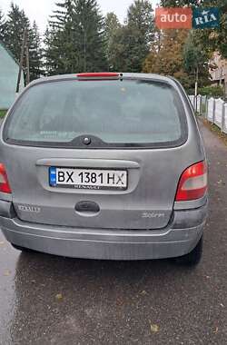 Минивэн Renault Scenic 2000 в 