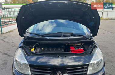 Минивэн Renault Scenic 2006 в 