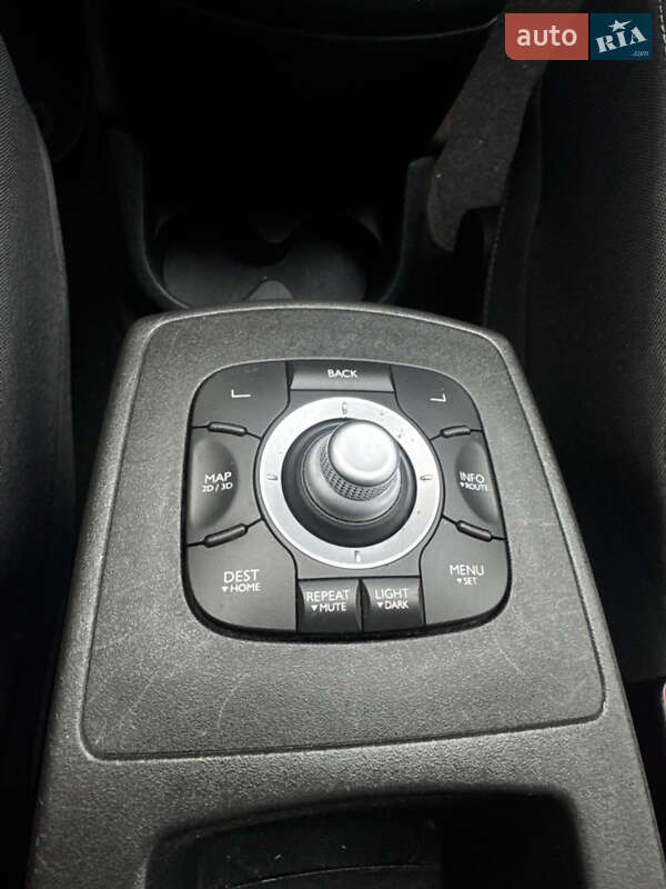 Минивэн Renault Scenic 2010 в Буче