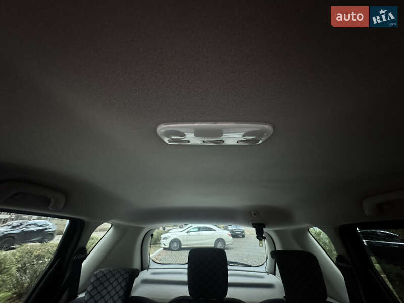 Минивэн Renault Scenic 2010 в Буче