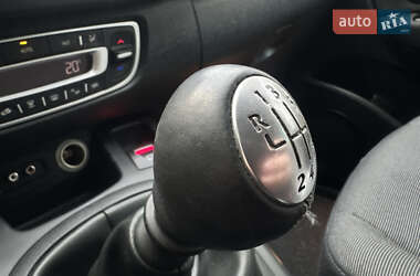 Минивэн Renault Scenic 2010 в 