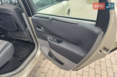 Минивэн Renault Scenic 2006 в 
