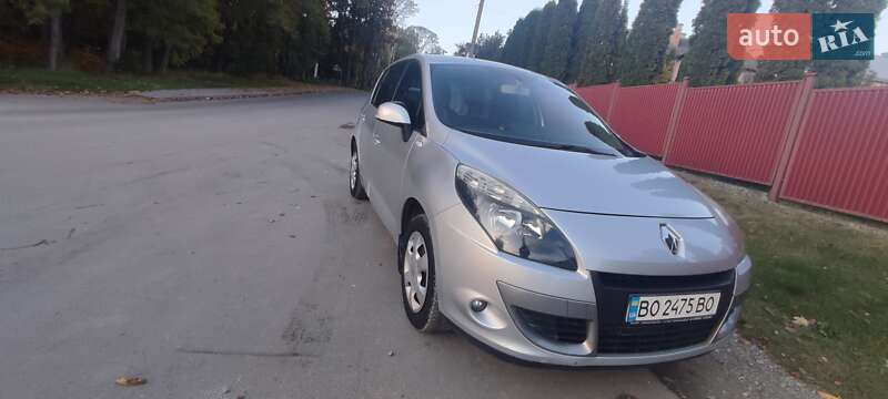 Минивэн Renault Scenic 2011 в Тернополе
