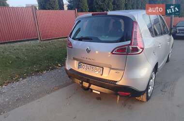 Минивэн Renault Scenic 2011 в 