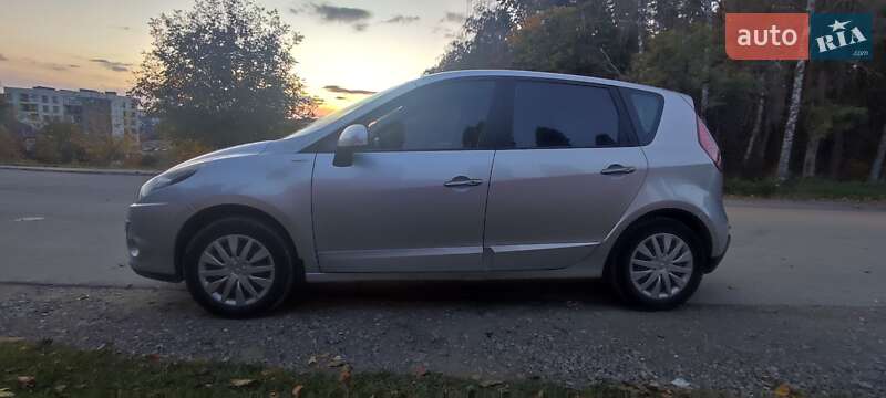 Минивэн Renault Scenic 2011 в Тернополе