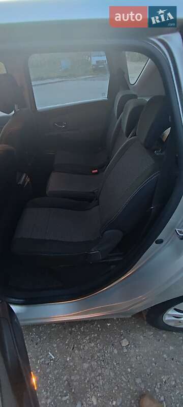 Минивэн Renault Scenic 2011 в Тернополе