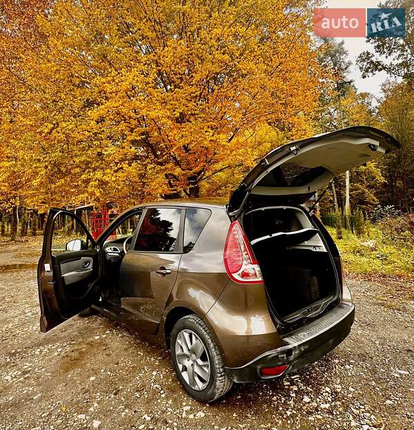 Минивэн Renault Scenic 2011 в Тернополе фото 12 Минивэн Renault Scenic 2011 в Тернополе