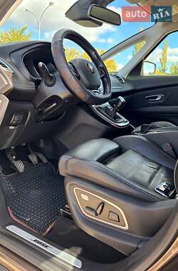 Мінівен Renault Scenic 2017 в  фото 23 Мінівен Renault Scenic 2017 в