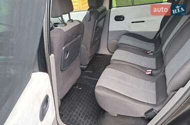 Минивэн Renault Scenic 2006 в 