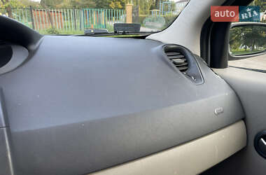 Минивэн Renault Scenic 2004 в 