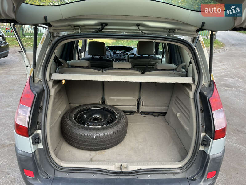 Минивэн Renault Scenic 2004 в Красилове