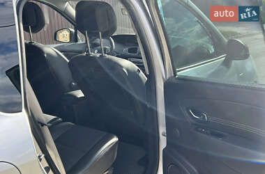 Минивэн Renault Scenic 2011 в 