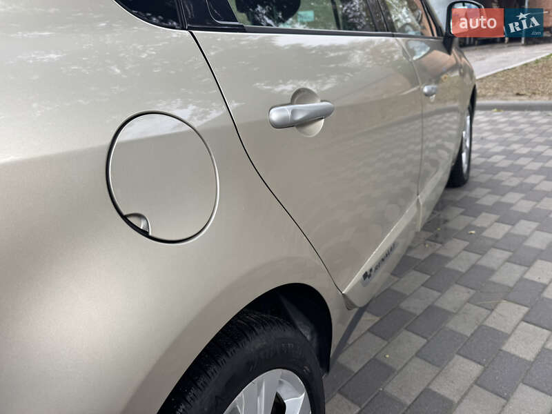 Мінівен Renault Scenic 2010 в Лубнах