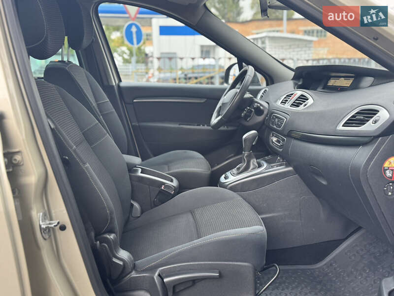Мінівен Renault Scenic 2010 в Лубнах