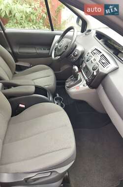 Минивэн Renault Scenic 2009 в 