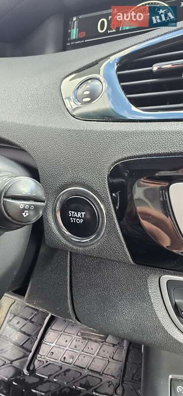 Минивэн Renault Scenic 2015 в Луцке