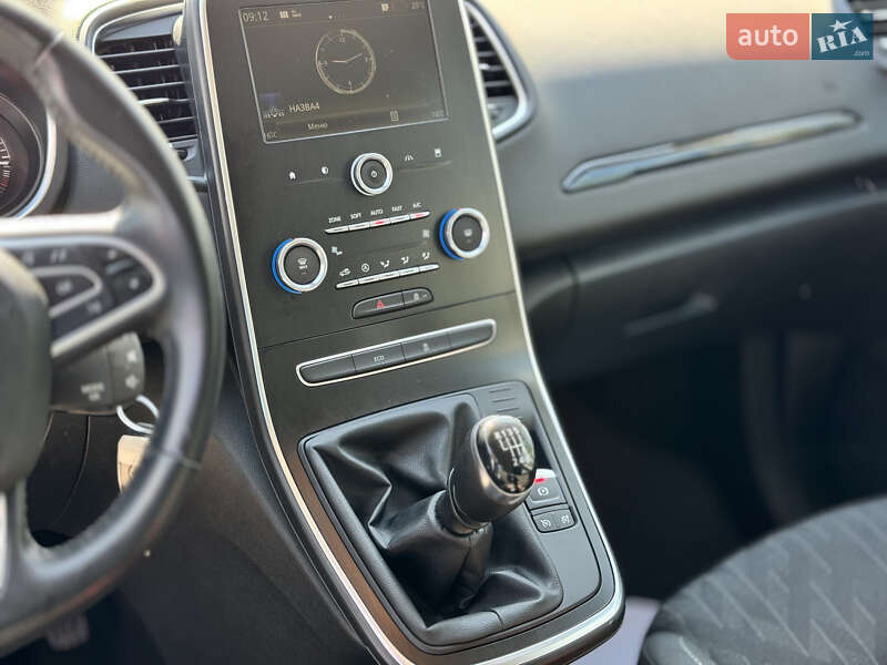 Мінівен Renault Scenic 2018 в Умані