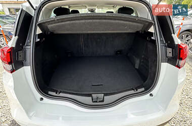 Минивэн Renault Scenic 2018 в 