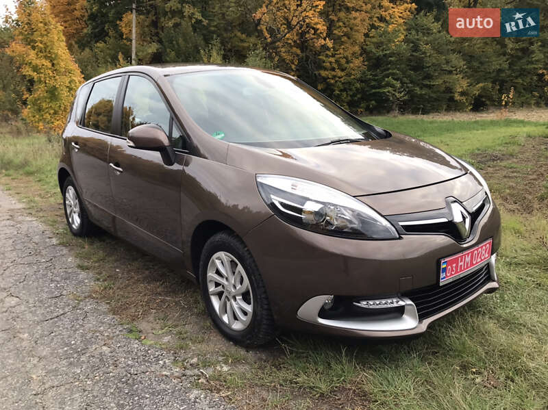 Минивэн Renault Scenic 2014 в 