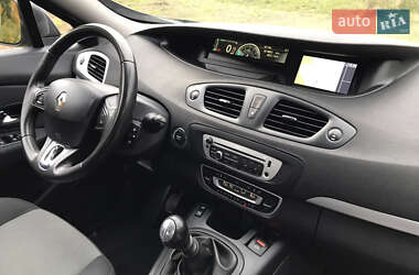 Минивэн Renault Scenic 2014 в 