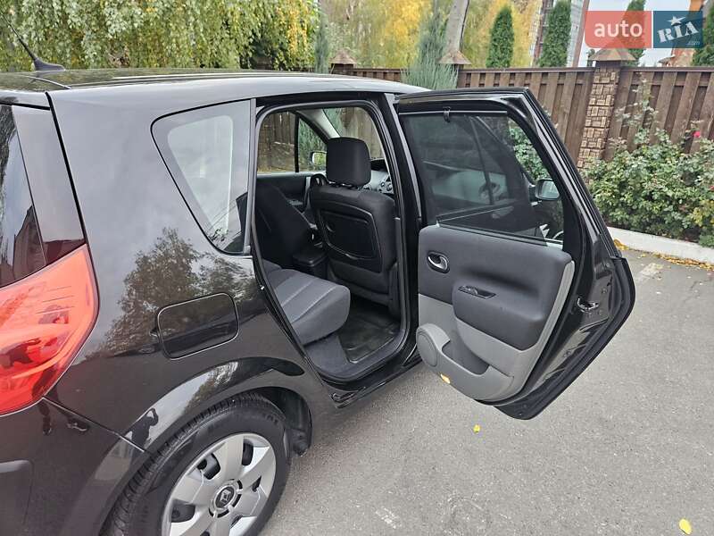 Минивэн Renault Scenic 2008 в Полтаве