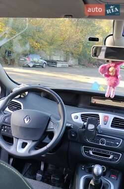 Мінівен Renault Scenic 2010 в 