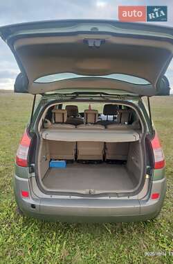 Минивэн Renault Scenic 2003 в 