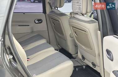 Минивэн Renault Scenic 2005 в 