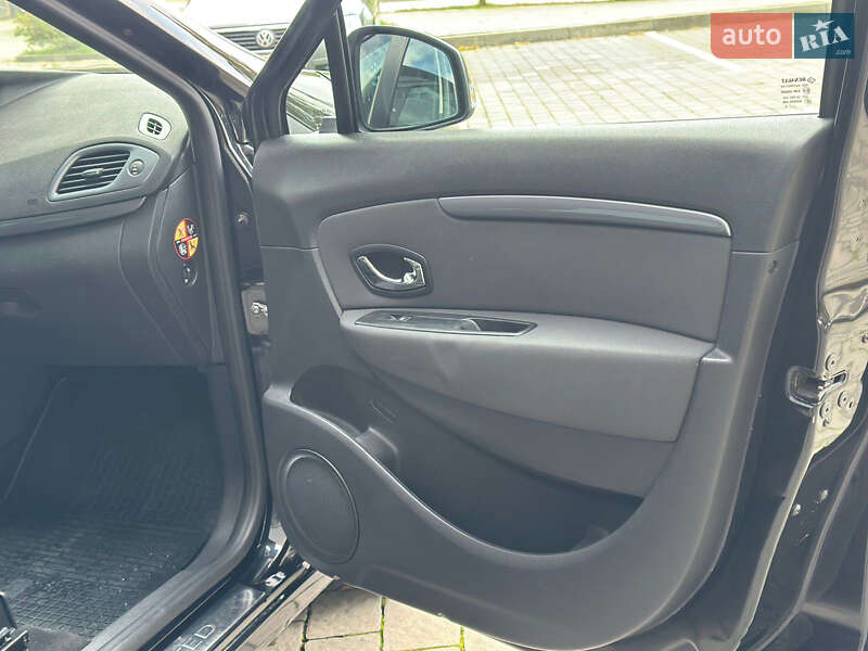 Мінівен Renault Scenic 2015 в Івано-Франківську фото 16 Мінівен Renault Scenic 2015 в Івано-Франківську